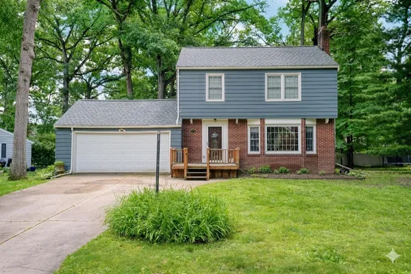 $298,900 | 907 Westwood Boulevard, Jackson, MI 49203