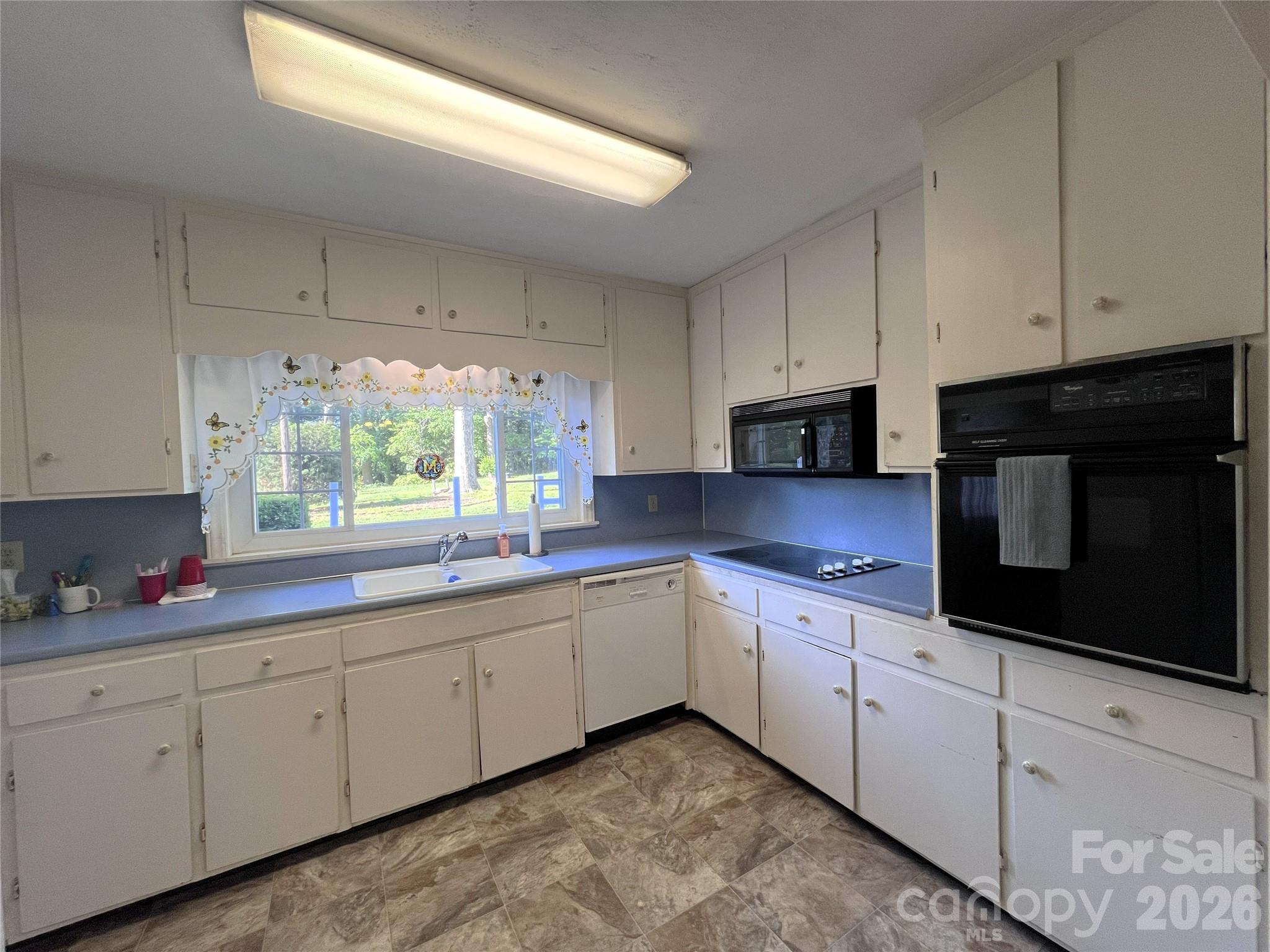 209 South Roxford Road Kings Mountain, NC 28086 - Photo 11 of 38