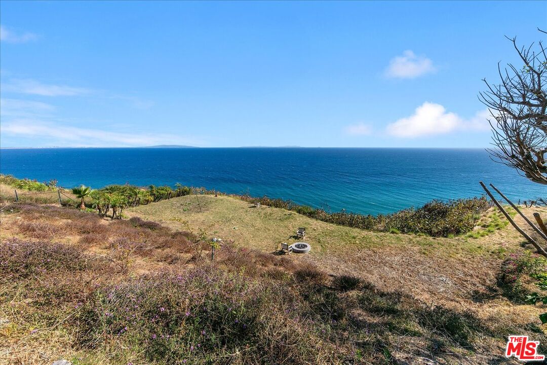 20542 Seaboard Road Malibu, CA 90265 - Photo 7 of 16
