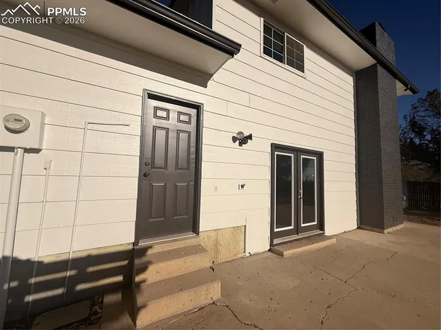 $379,900 | 12 Briargate Terrace, Pueblo, CO 81001