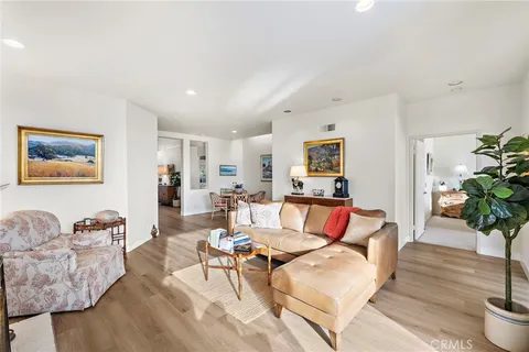 $2,800,000 | 3731 Daffodil Avenue, Unit 96, Corona del Mar, CA 92625