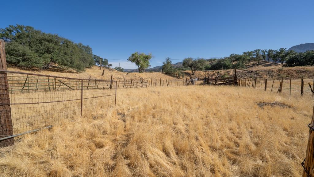 47069 Crump Lane Coalinga, CA 93210 - Photo 16 of 74
