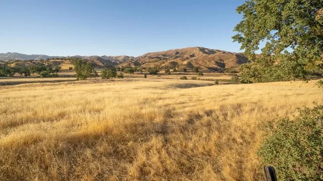 $2,843,450 | 47069 Crump Lane, Coalinga, CA 93210