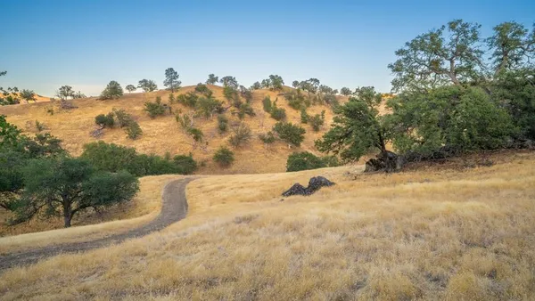$2,843,450 | 47069 Crump Lane, Coalinga, CA 93210