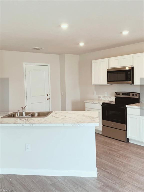 432 Regency Lane Eden, NC 27288 - Photo 2 of 7