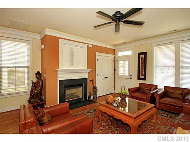 289 Bridges Farm Road, Unit 136 Davidson, NC 28115 - Photo 3 of 10 Gallery Image 3