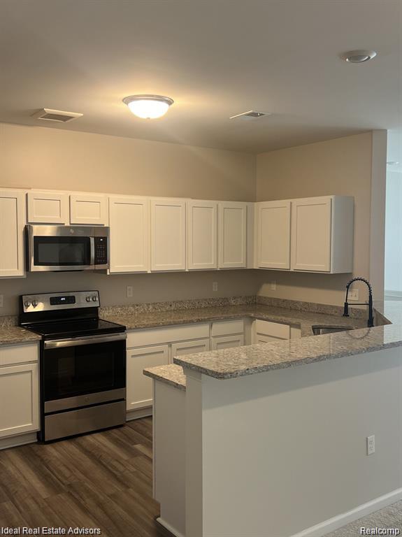 10040 Ridge Run Street Howell, MI 48855 - Photo 8 of 9