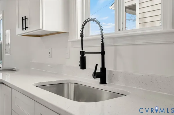 $159,999 | 915 High Pearl Street, Petersburg, VA 23803