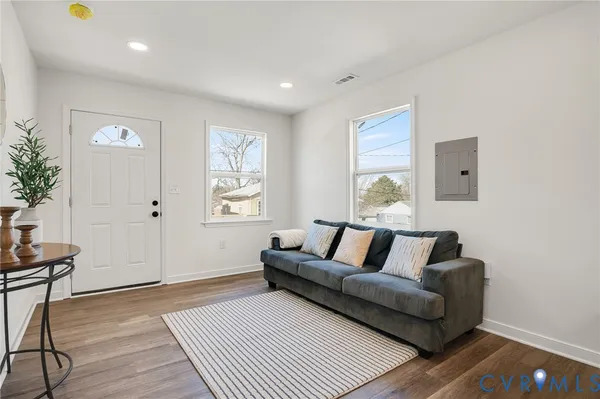 $159,999 | 915 High Pearl Street, Petersburg, VA 23803