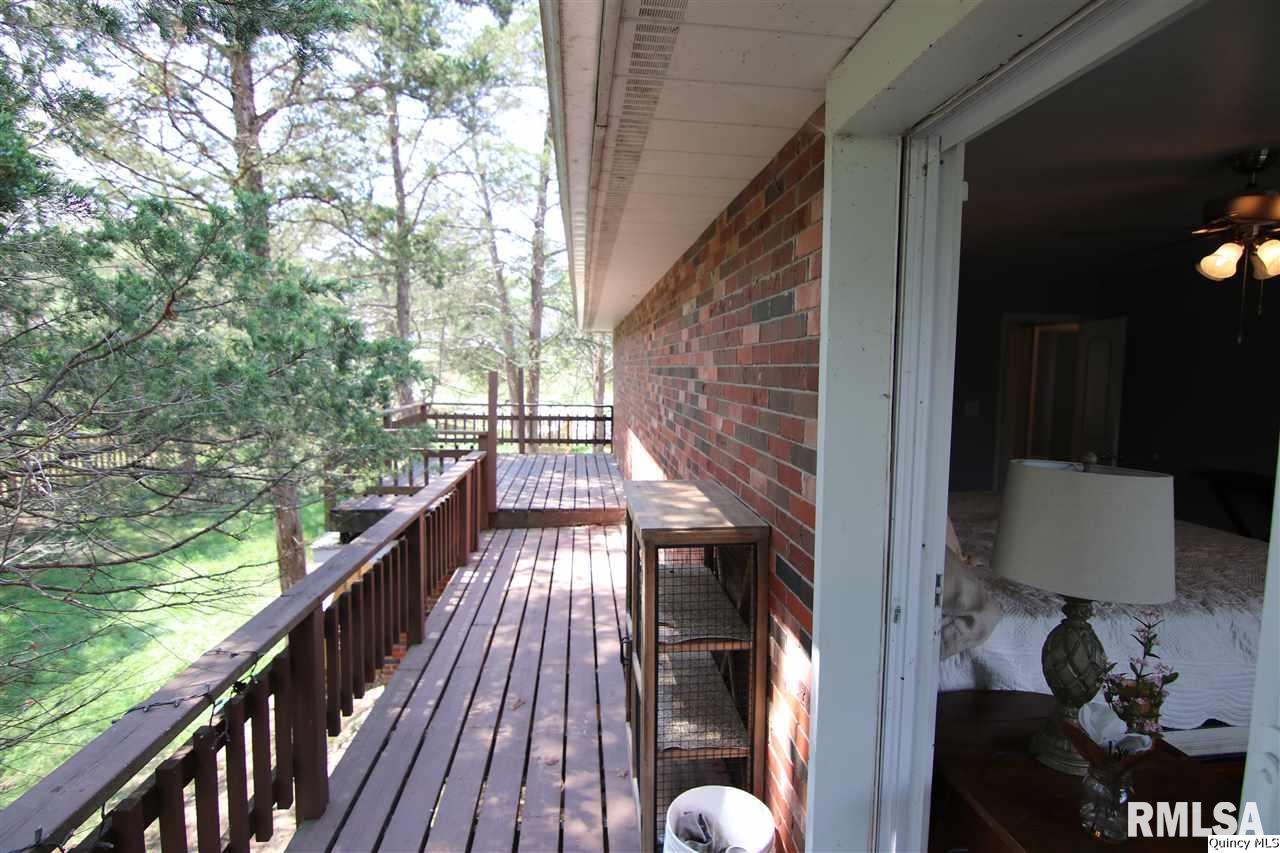7320 Eastlake Road Quincy, IL 62305 - Photo 22 of 34