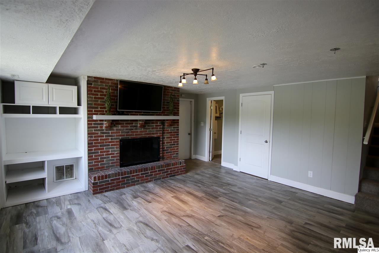 7320 Eastlake Road Quincy, IL 62305 - Photo 25 of 34