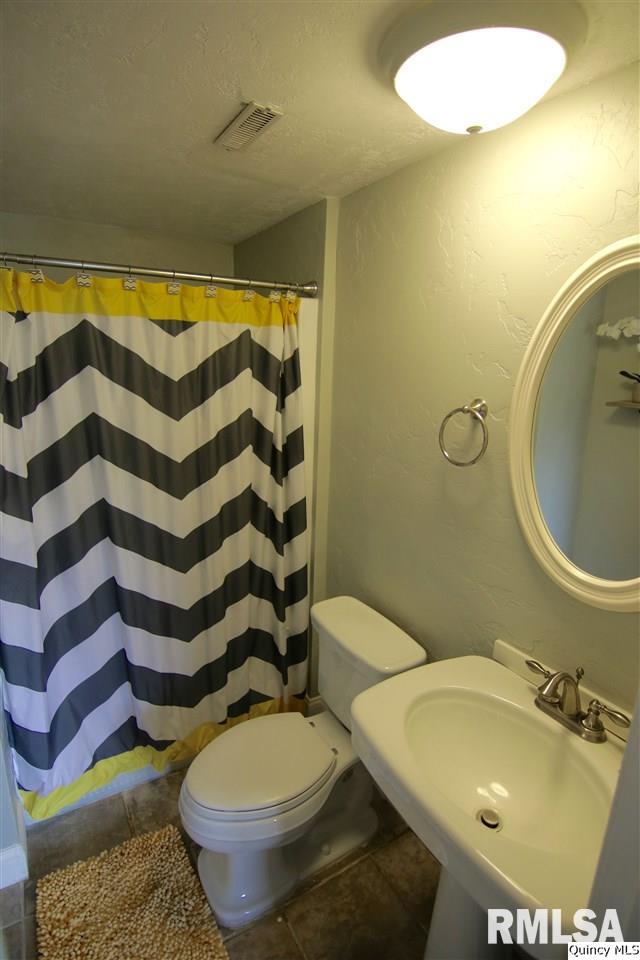 7320 Eastlake Road Quincy, IL 62305 - Photo 26 of 34