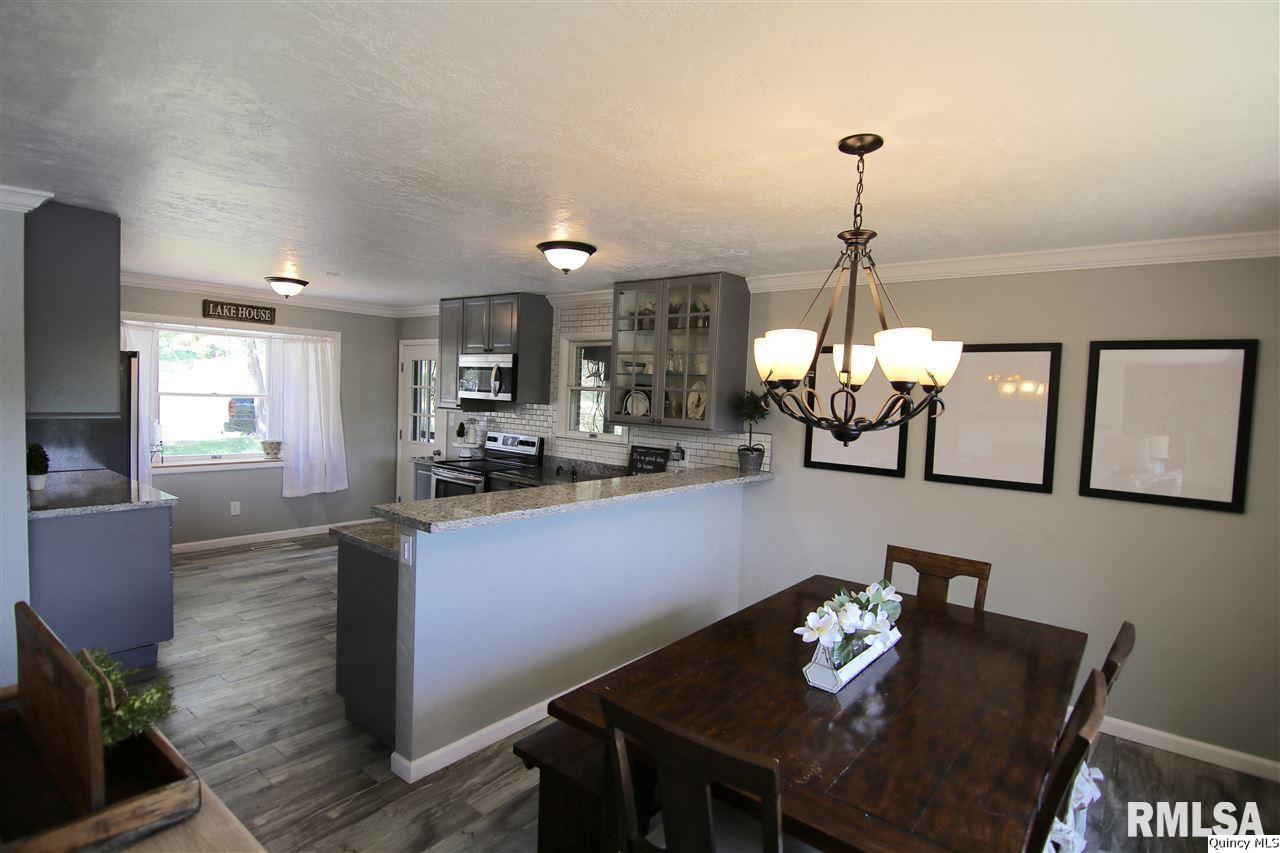 7320 Eastlake Road Quincy, IL 62305 - Photo 6 of 34