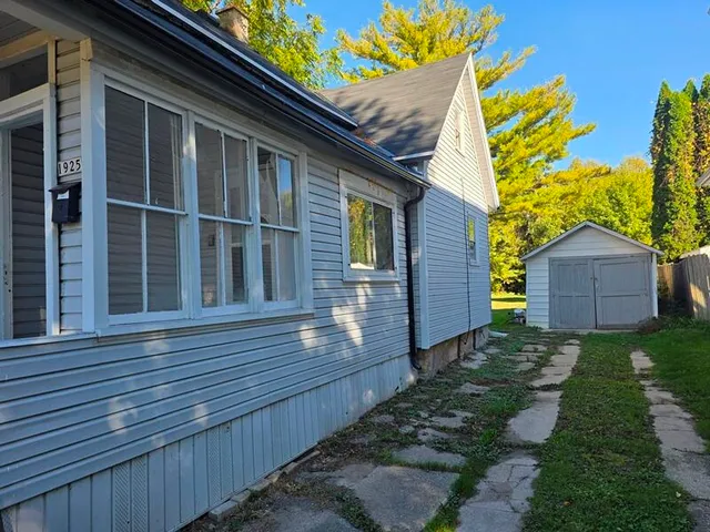 $145,000 | 1925 North 10th Street, Sheboygan, WI 53081