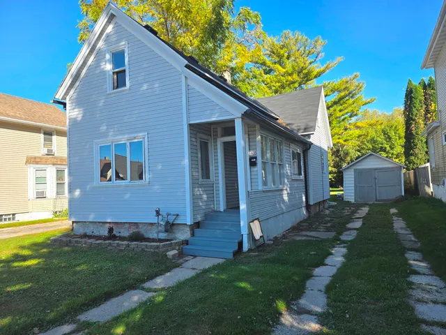 $145,000 | 1925 North 10th Street, Sheboygan, WI 53081