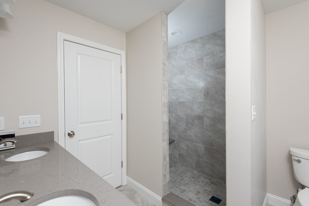 273 Lakeside Road Hanson, MA 02341 - Photo 18 of 30 Gallery Image 18