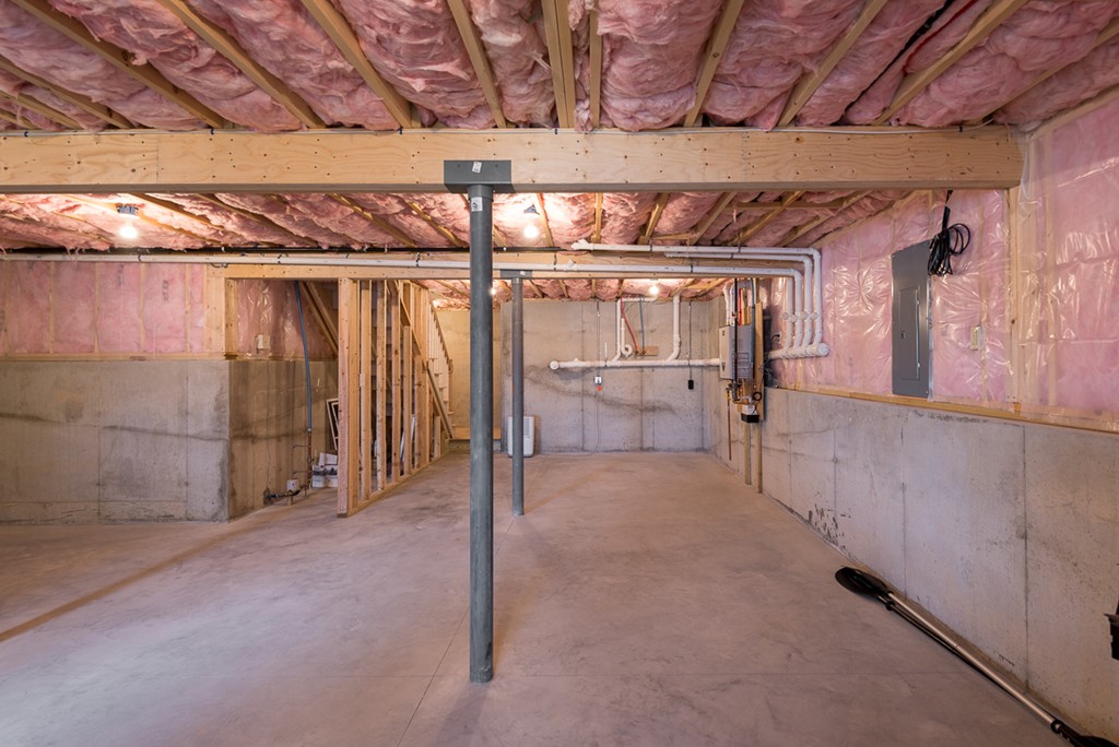 273 Lakeside Road Hanson, MA 02341 - Photo 24 of 30 Gallery Image 24