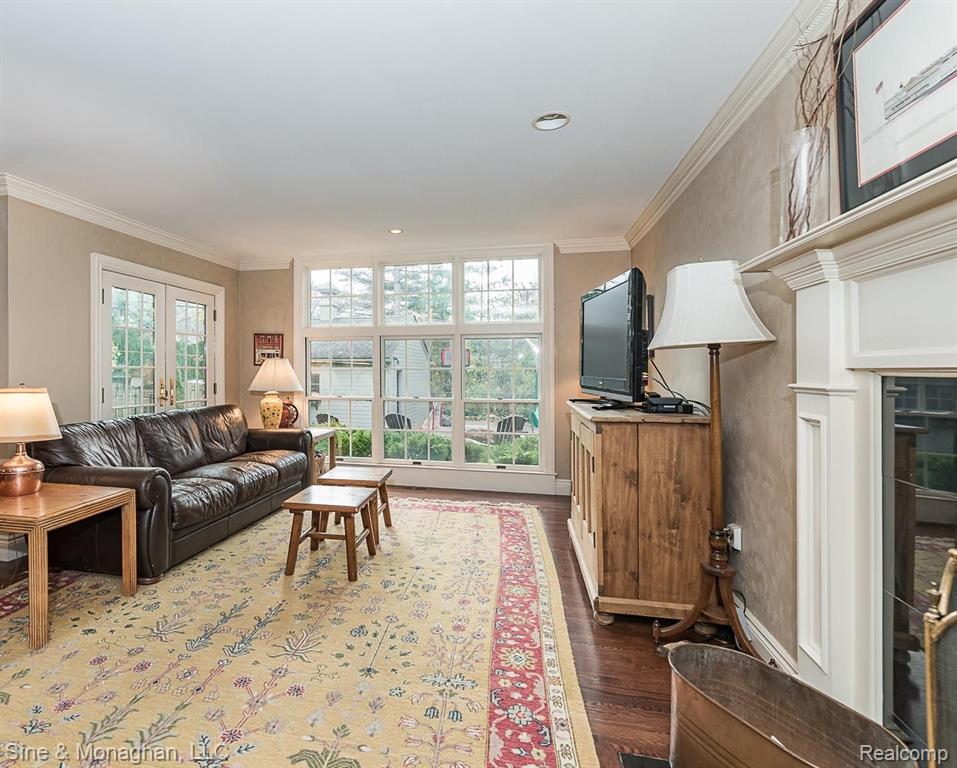 251 Moran Road Grosse Pointe Farms, MI 48236 - Photo 18 of 47