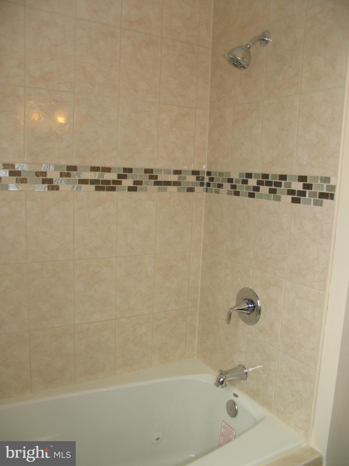 1926 Northbourne Road Baltimore, MD 21239 - Photo 12 of 24 Bath