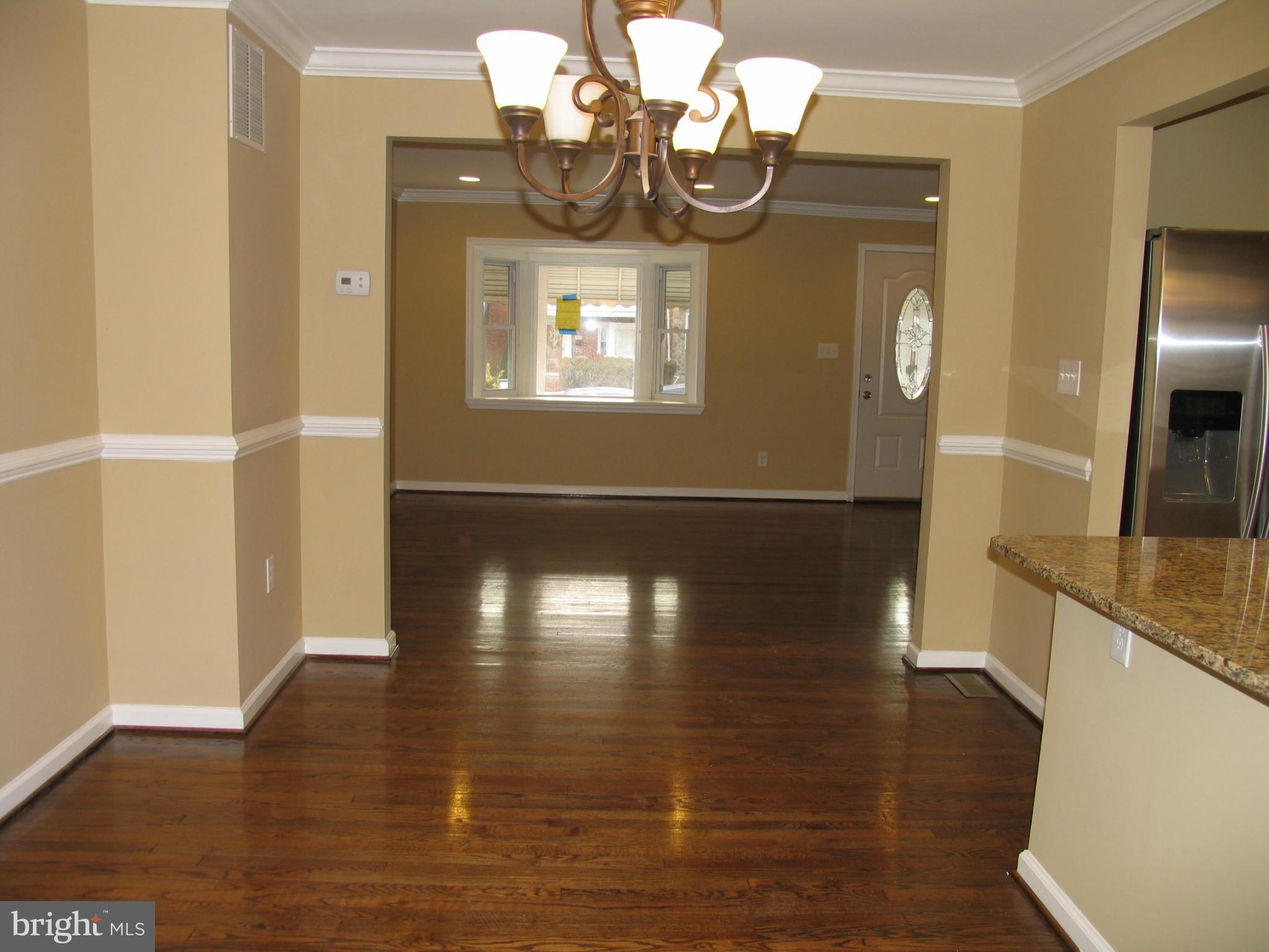 1926 Northbourne Road Baltimore, MD 21239 - Photo 6 of 24 Dining Room