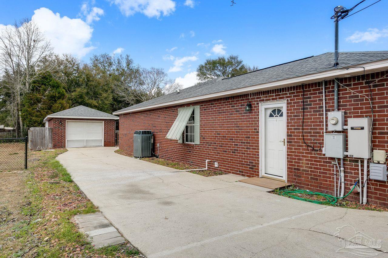 6220 Hunters Ridge Drive Milton, FL 32570 - Photo 30 of 39 Gallery Image 30