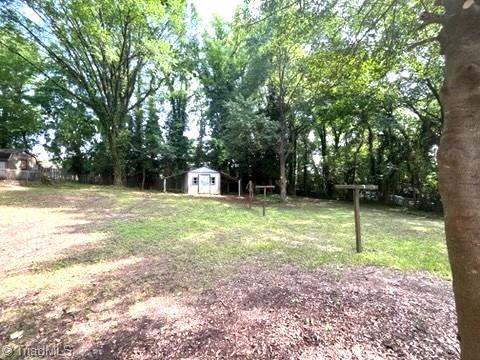 2804 Buchanan Road Greensboro, NC 27405 - Photo 18 of 19 Gallery Image 18