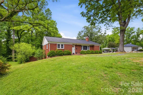 $350,000 | 200 Falls Street, Morganton, NC 28655