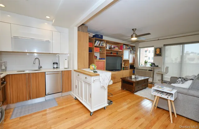 $605,000 | 31-35 31st Street | Astoria