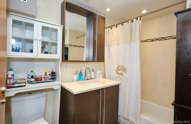 $605,000 | 31-35 31st Street | Astoria