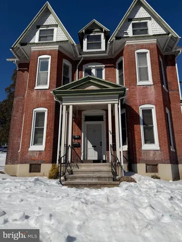 $1,200 | 35 West Wyomissing Avenue, Mohnton, PA 19540