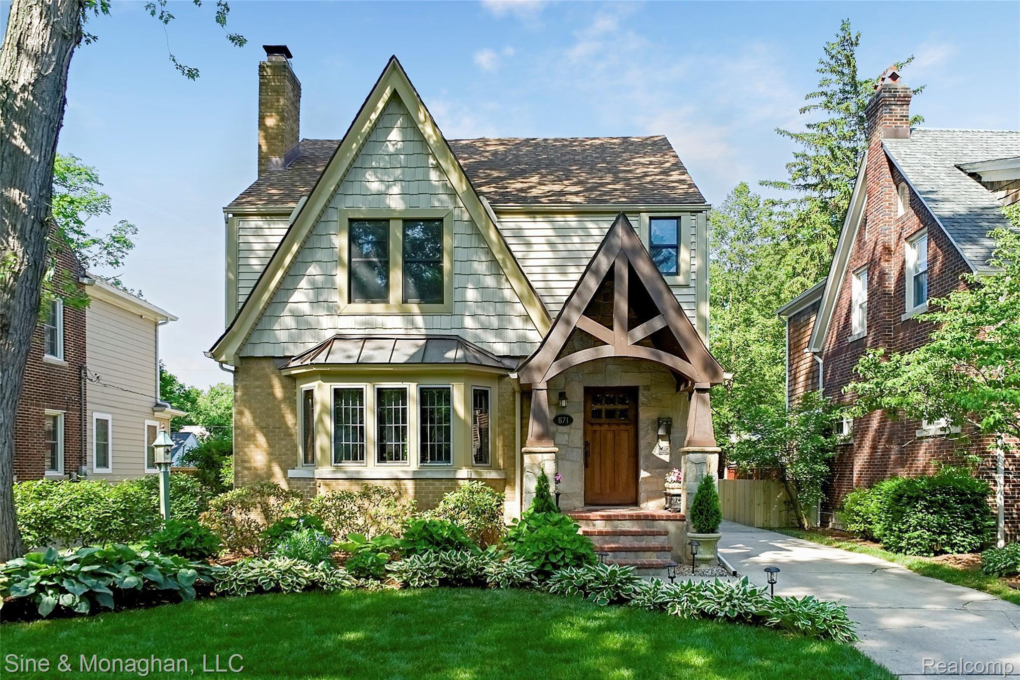 671 Washington Road Grosse Pointe, MI 48230 - Photo 1 of 62 8402499 (1).jpg