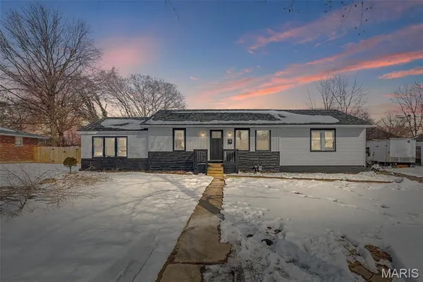 $239,000 | 2431 Pine Street, Granite City, IL 62040