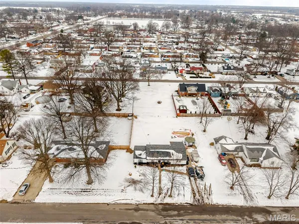 $239,000 | 2431 Pine Street, Granite City, IL 62040