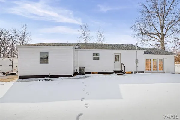 $239,000 | 2431 Pine Street, Granite City, IL 62040