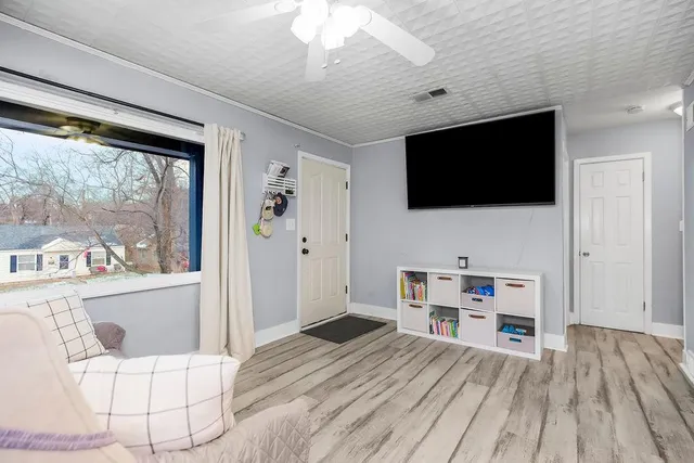 $200,000 | 5029 Forest Avenue, Kansas City, KS 66106