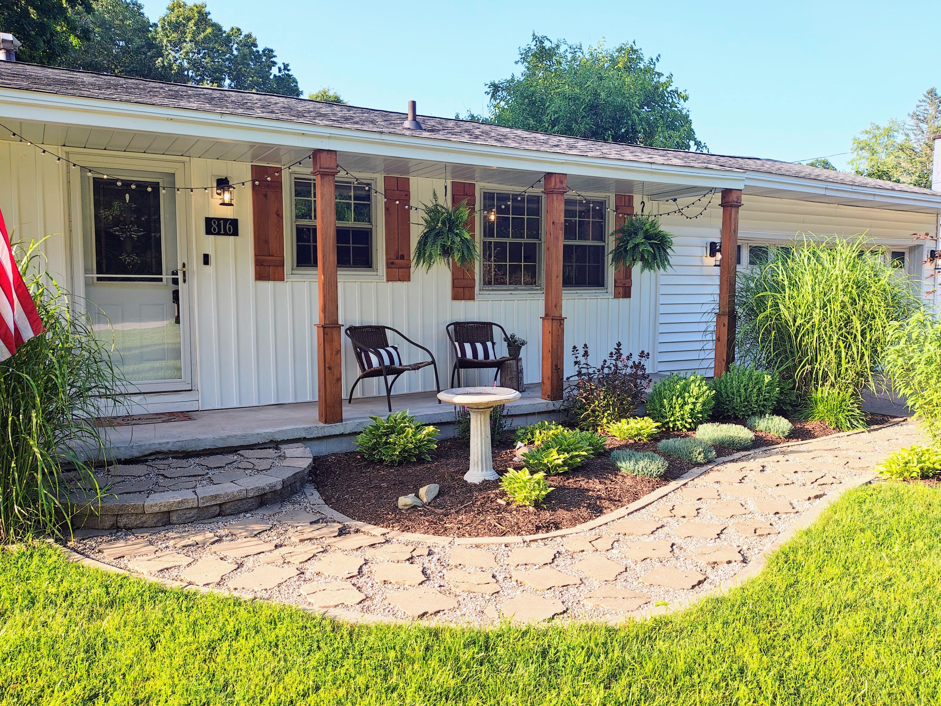 816 Benston Road Whitehall, MI 49461 - Photo 2 of 38 Front
