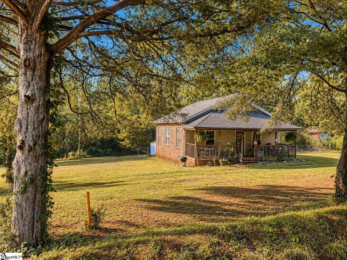 210 Washborn Avenue Pendleton, SC 29670 - Photo 3 of 9