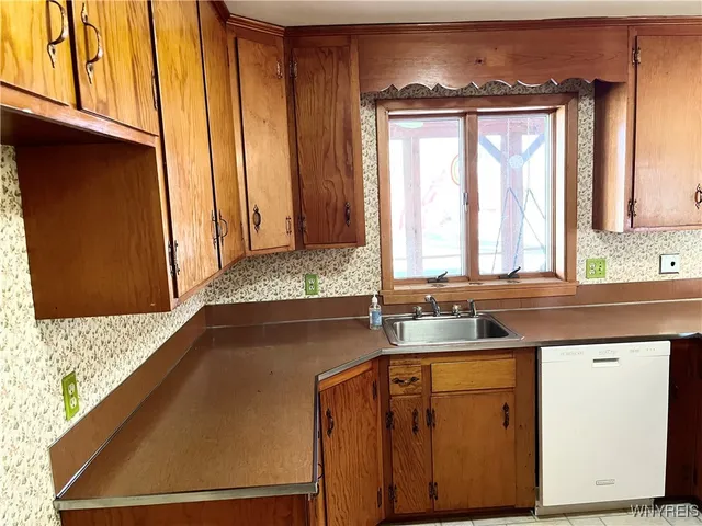 $299,900 | 12156 Liberia Road, Marilla, NY 14052