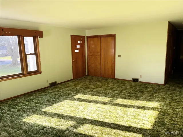 $299,900 | 12156 Liberia Road, Marilla, NY 14052