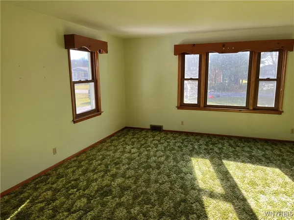 $299,900 | 12156 Liberia Road, East Aurora, NY 14052