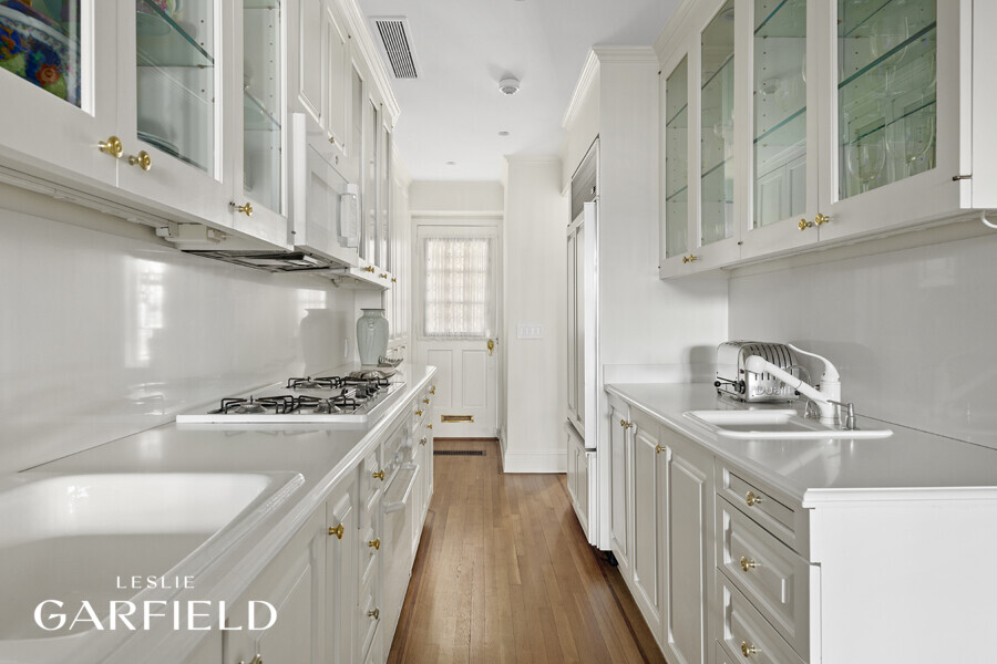 15 Sutton Place Manhattan, NY 10022 - Photo 4 of 10