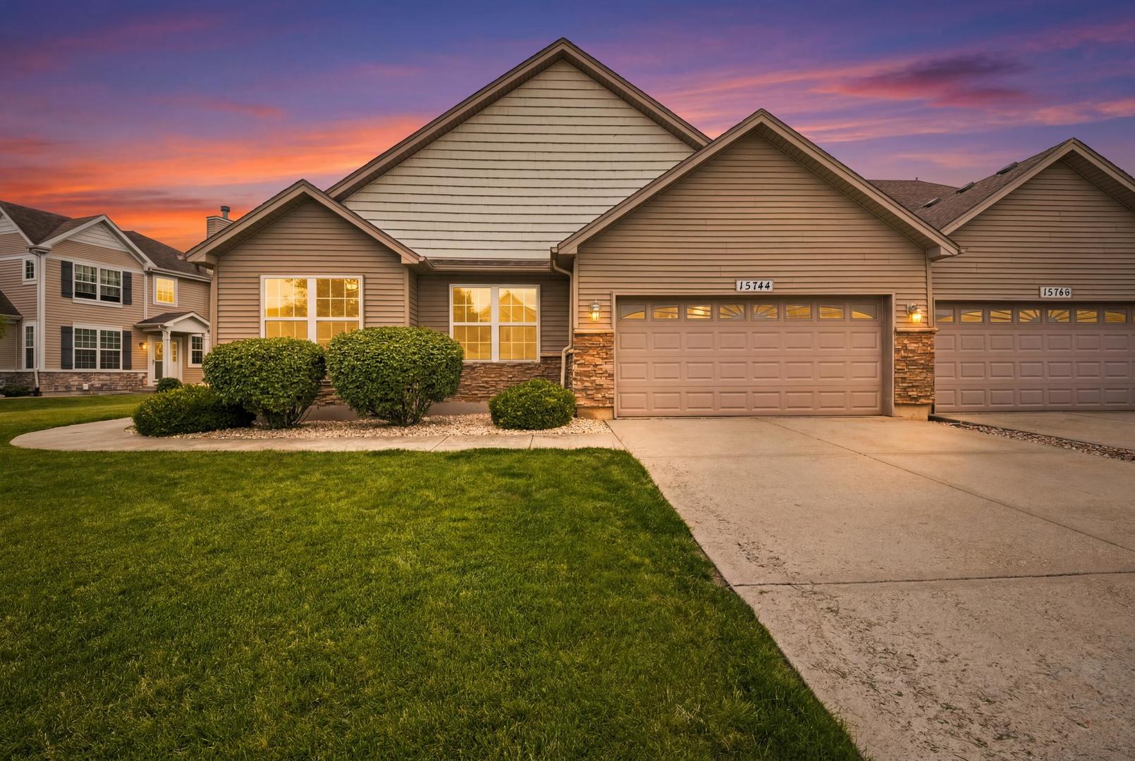 15744 Cove Circle Plainfield, IL 60544 - Photo 1 of 38