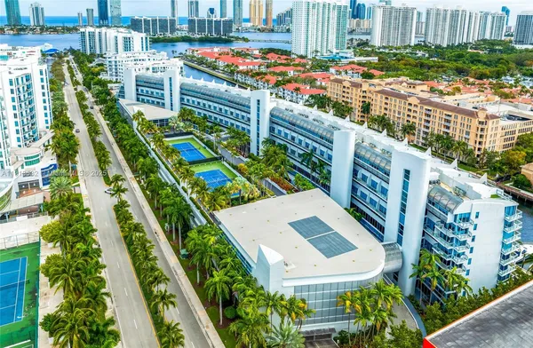 $3,500,000 | Thunder Alley, Aventura, FL 33180