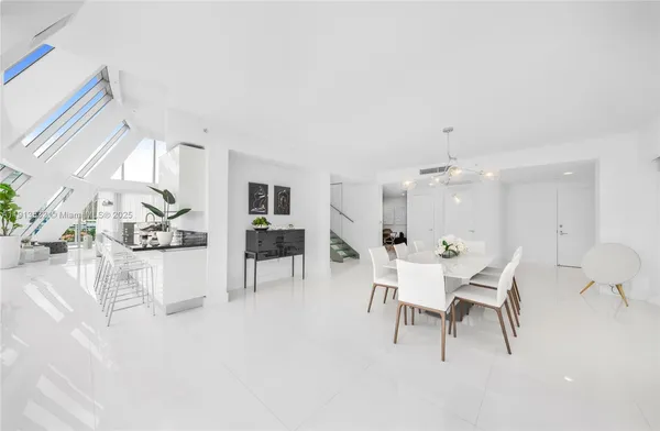 $3,500,000 | Thunder Alley, Aventura, FL 33180