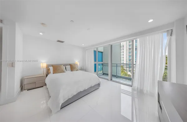 $3,500,000 | Thunder Alley, Aventura, FL 33180