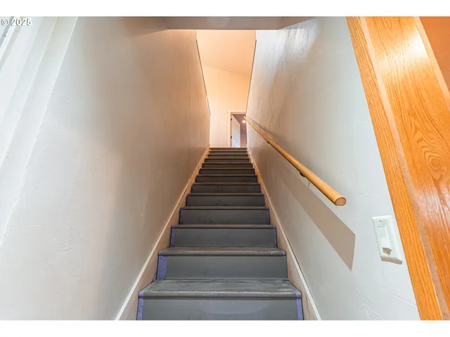 $650,000 | 3333 Hayden Bridge Road, Springfield, OR 97477