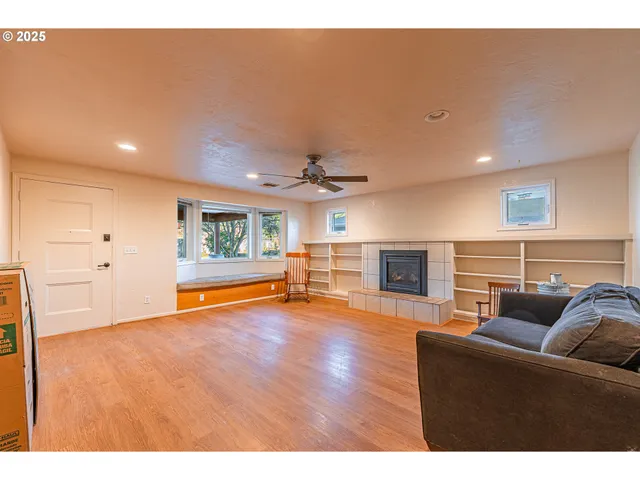 $650,000 | 3333 Hayden Bridge Road, Springfield, OR 97477