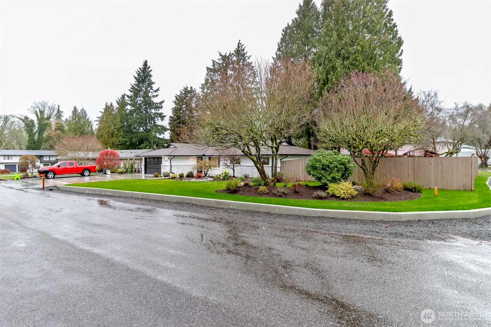 13714 Southeast 144th Street Renton, WA 98059 - Photo 4 of 37 Gallery Image 4
