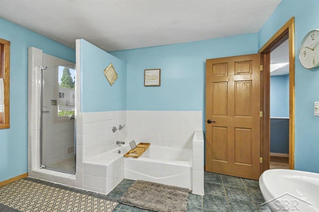 705 Bay Road Bay City, MI 48706 - Photo 19 of 30