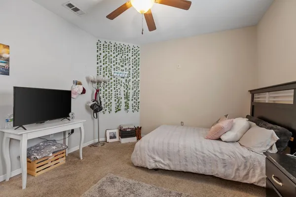 $3,300 | 1775 Belle Vue Way, Unit 1, Tallahassee, FL 32304
